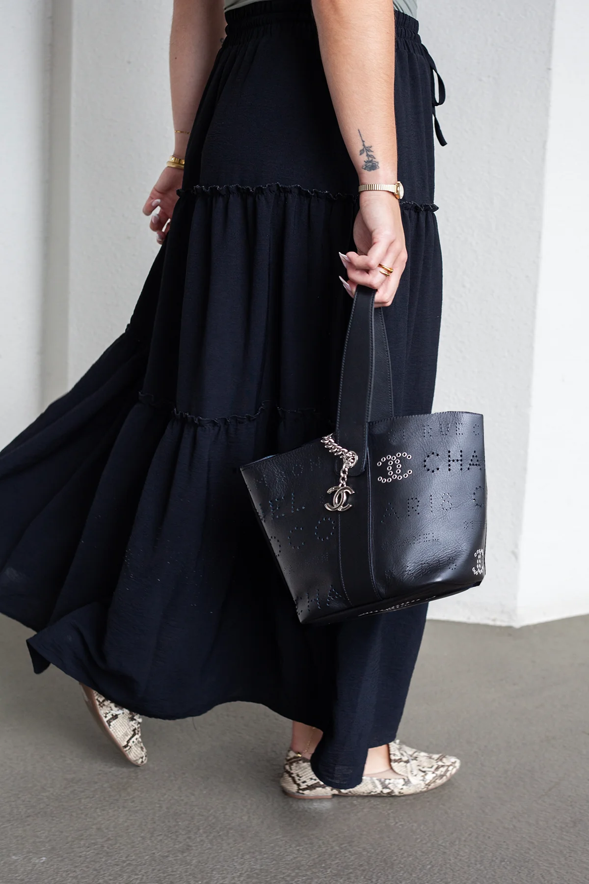 Eyelets Logo Bucket Bag - Image 3