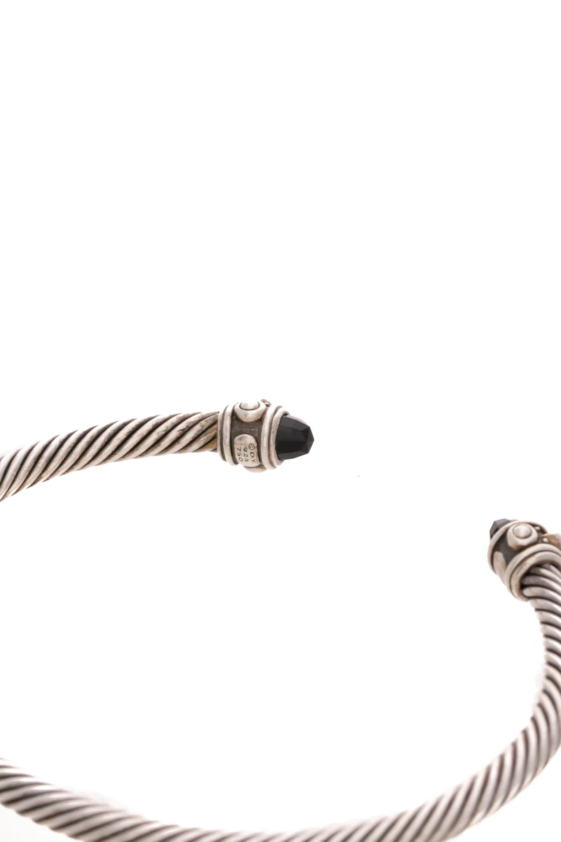 Renaissance 4mm Cable Cuff - Image 4