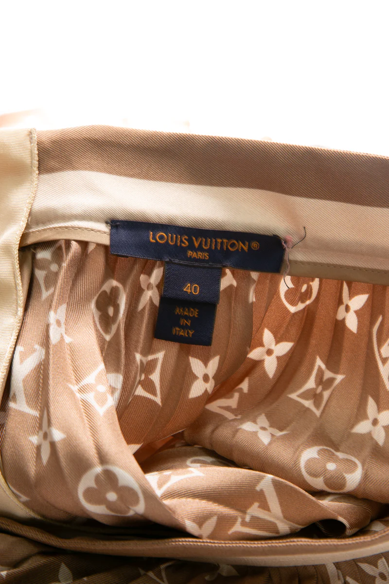 Stripe Accent Monogram Pleated Skirt - Size 40 - Image 4