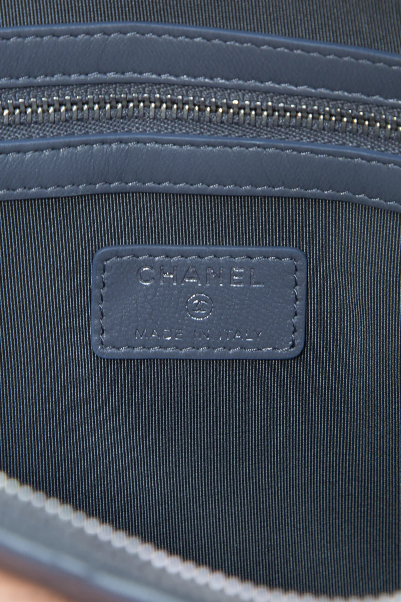 Multipocket Quilted Pouch - Image 9